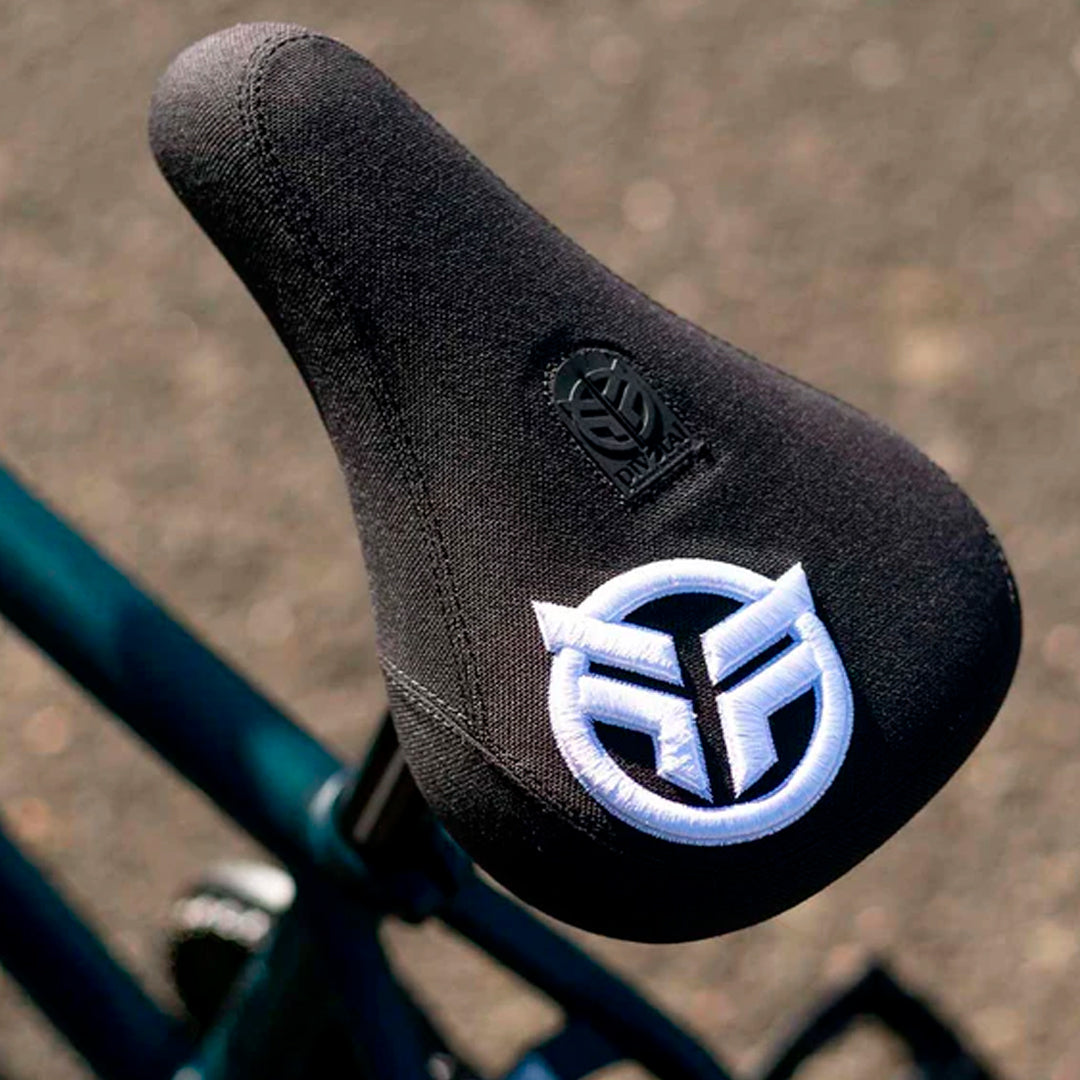 ASIENTO FEDERAL LOGO BLANCO